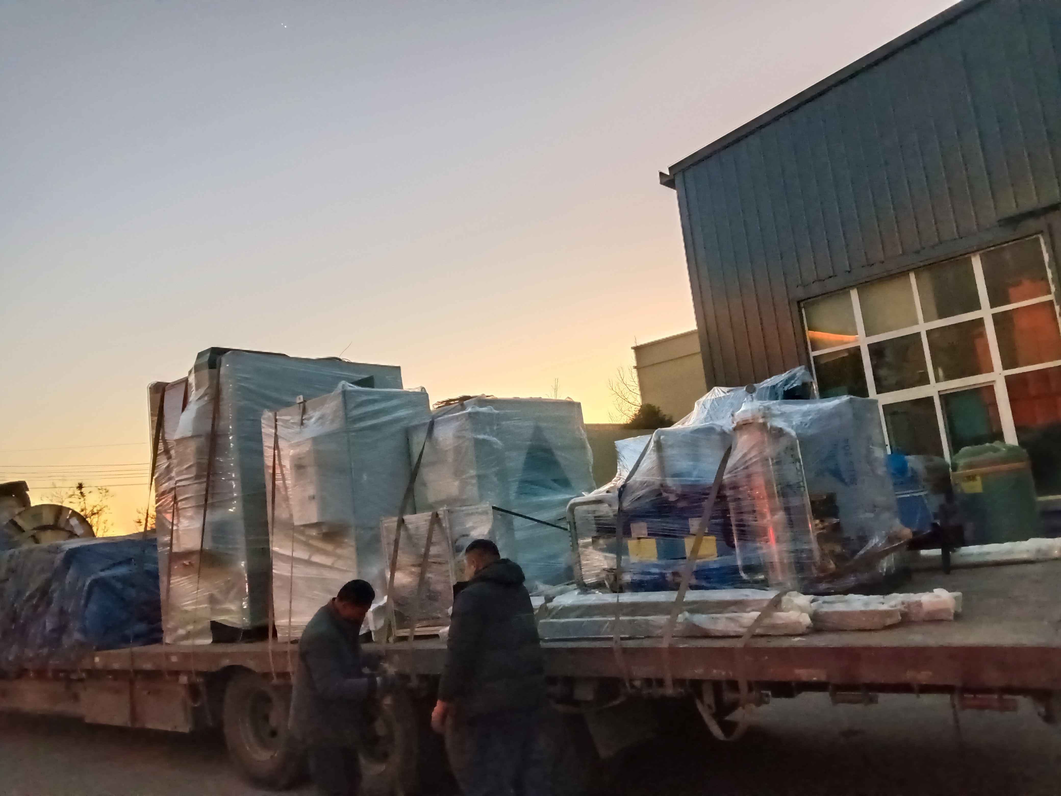 凸轮轴淬火设备发货