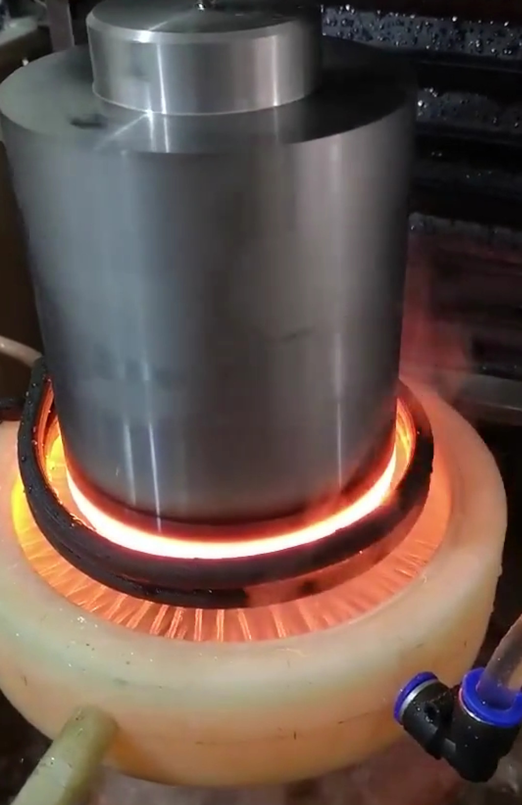 模具光轴淬火设备生产厂家